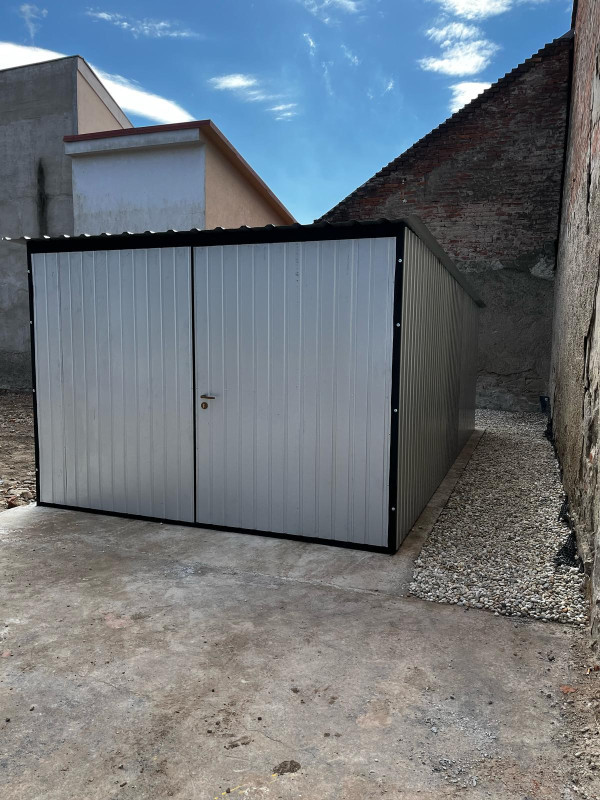 Plechová garáž 3x5m zosilnená konštrukcia